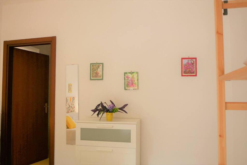 House With Garden And Parking Space In Mergellina Neapol Zewnętrze zdjęcie
